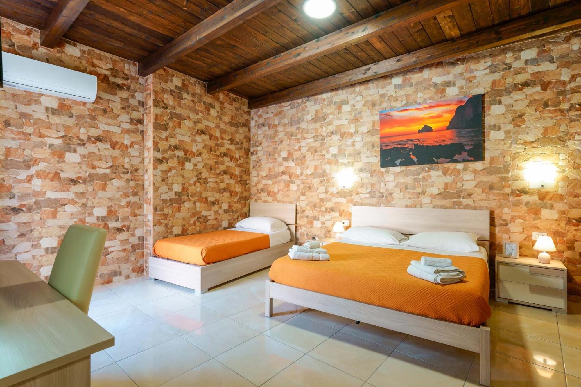 Guest house Domos La Corte Ghibellina *