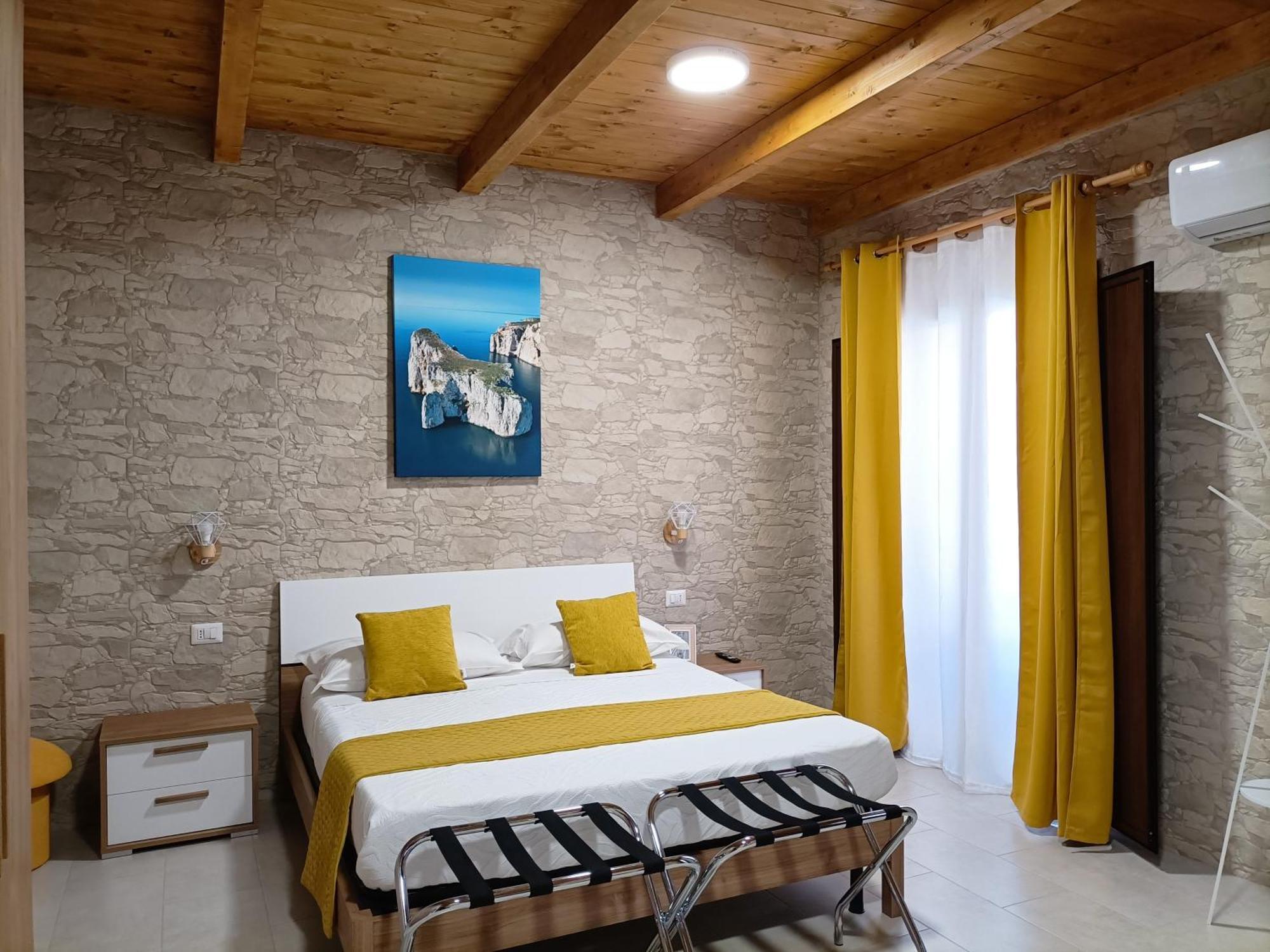 Domos La Corte Ghibellina Guest house *