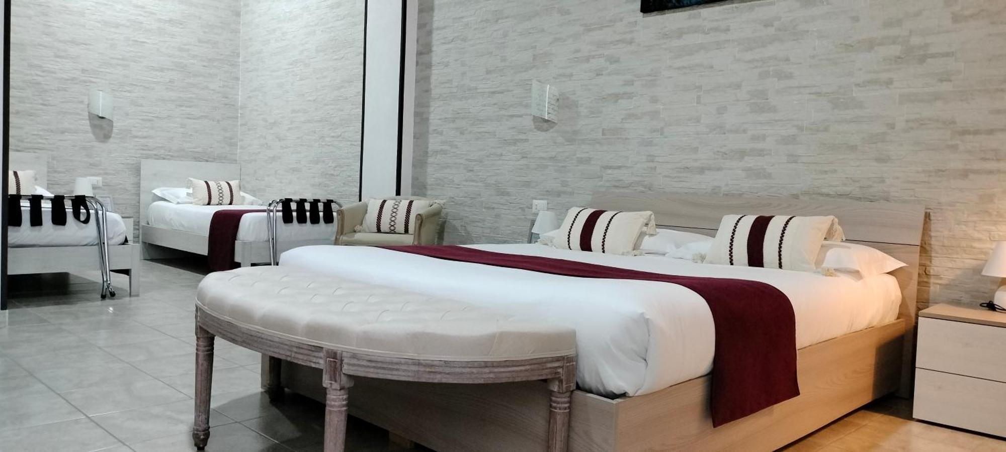 Domos La Corte Ghibellina Guest house
